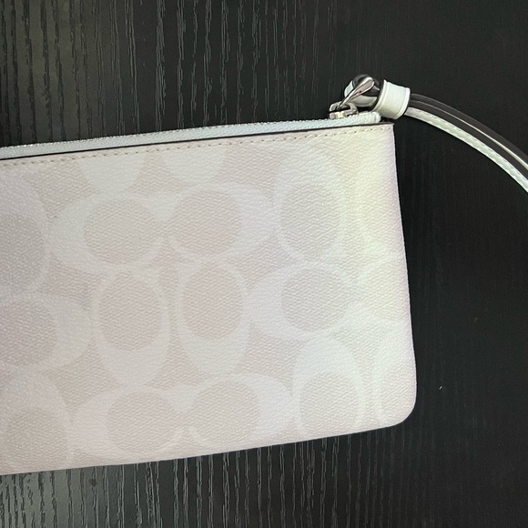 Coach x Marvel Spiderman wrislet - Picture 5 of 8